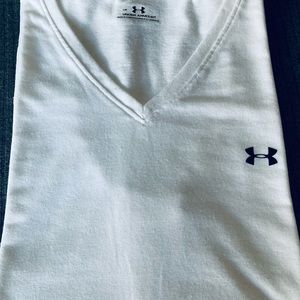 Womens Under Armour top size LG